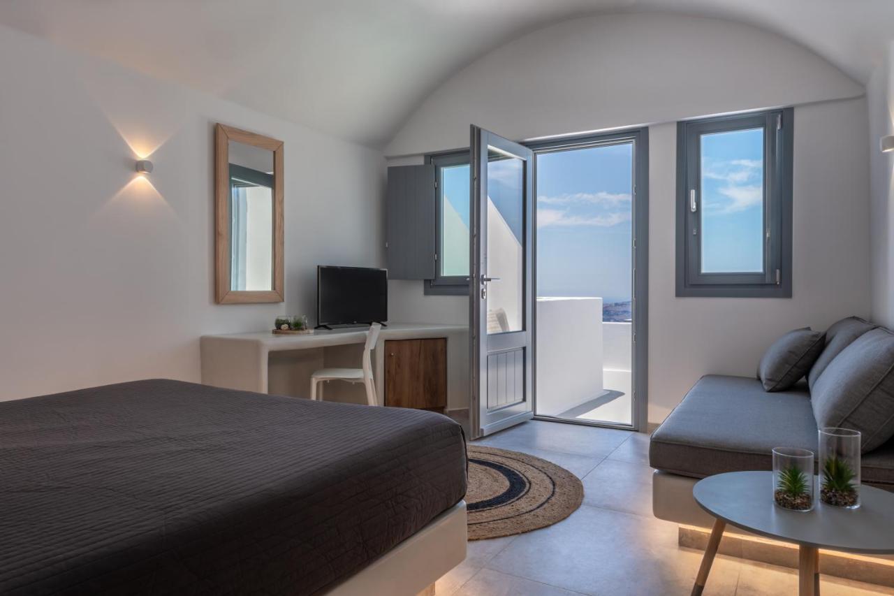 Honeymoon Suite with outdoor hot tub and Caldera View,1119690585:JPEG